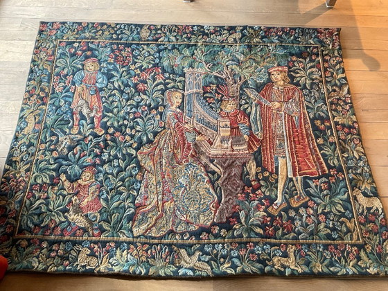 Image 1 of Wandteppich-Dame mit Orgel