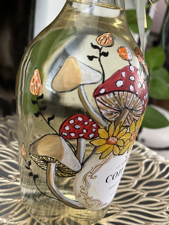 Image 1 of Handbeschilderde flessen wijn