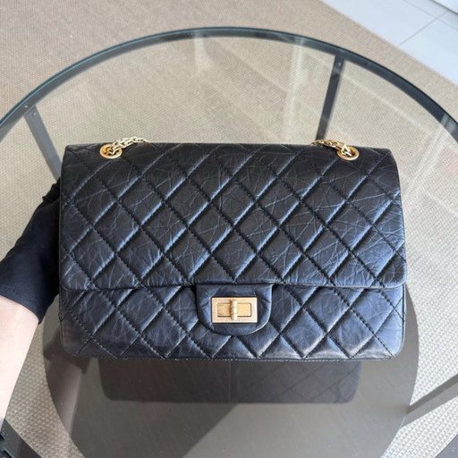 Chanel 2.55 Reissue 227 - Pelle di vitello trapuntata invecchiata, nera, con finiture dorate