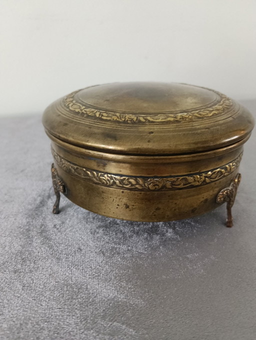 Boîte à bijoux en laiton