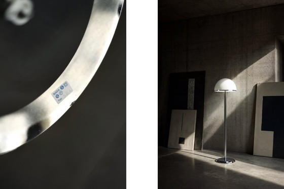 Image 1 of Vintage Zweedse vloerlamp van chroom en wit acryl van Nybro Armaturfabrik, jaren 70.
