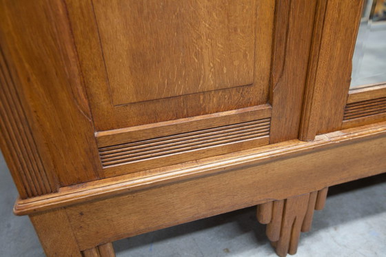 Image 1 of Armadio Art Déco in rovere intagliato - bottega fiamminga circa 1930