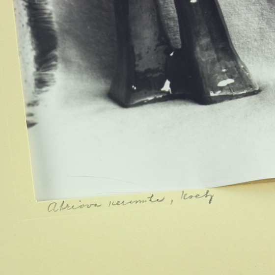 Image 1 of Set van 2 vintage foto's van keramisch kunstwerk door Ditta Abrahámová, Tsjecho-Slowakije 1980