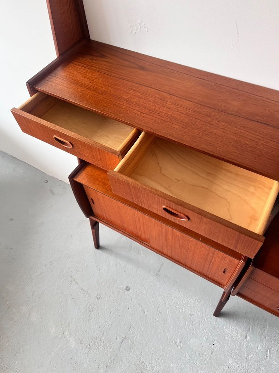 Image 1 of Librería modular escandinava «Panto», Noruega, década de 1960, teca de mediados de siglo.