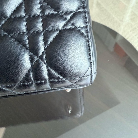 Image 1 of DIOR LADY SMALL FLAP - PELLE DI AGNELLO CANNAGE NERA CON DETTAGLI ARGENTO