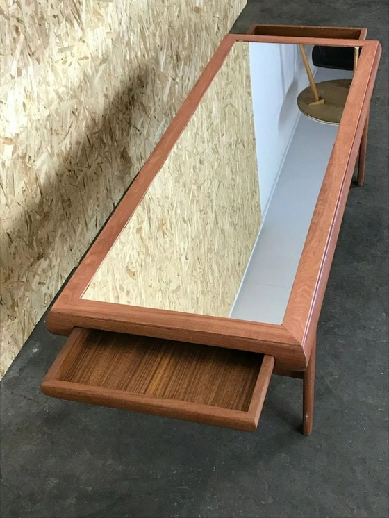 Image 1 of 60er 70er Jahre Teak Tisch Couchtisch Coffee Table Danish Design with Mirror 60s