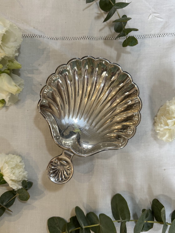 Image 1 of Vintage seashell trinket tray