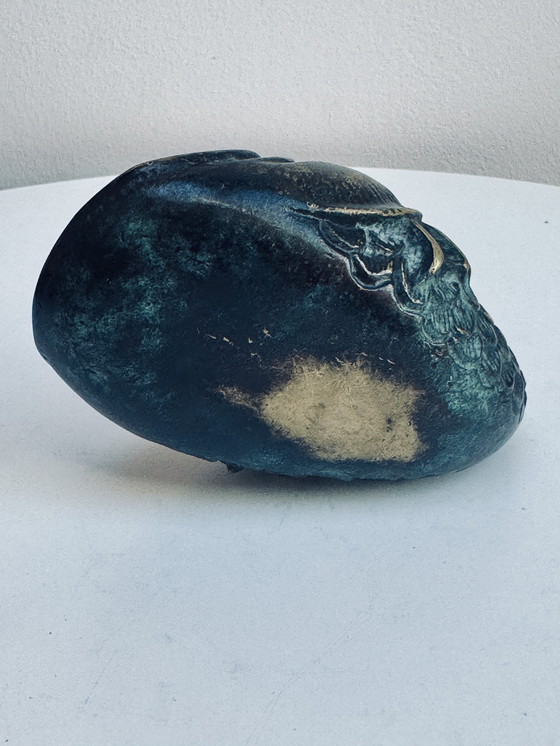 Image 1 of Posacenere vintage a forma di pesce Walter Bosse – Raccoglitore in ottone patinato – Decorazione in verderame di metà secolo