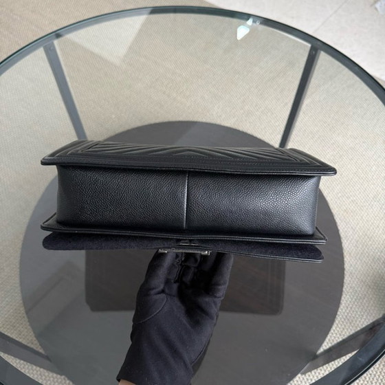 Image 1 of Borsa Chanel Boy New Medium - 28 cm in pelle trapuntata color caviale nera con finiture in argento rutenio Serie 28