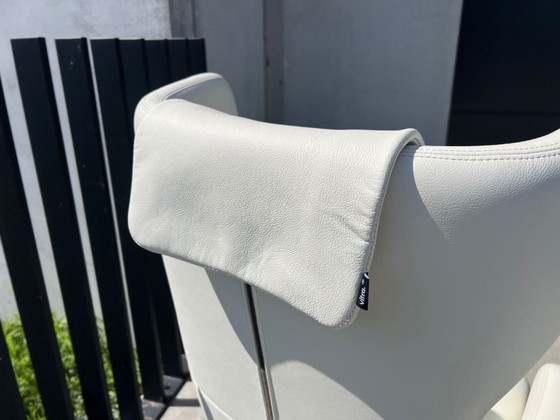 Image 1 of Vitra Grand repos met ottoman