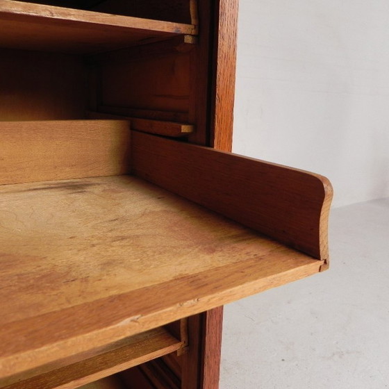 Eichenschrank mit Rollladen und einem Rollladen, 113 cm hoch, 1930er Jahre – Kommoden, Wood (photo 24 of 26)