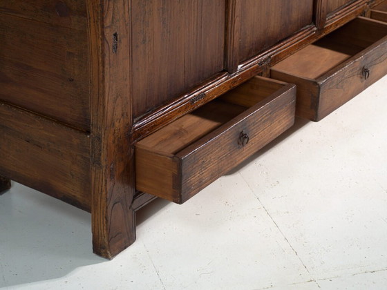 Buffet bas ancien en orme – Chine, circa 1950 – Iron (photo 10 of 40)