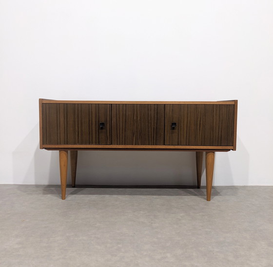 Image 1 of Kleines Sideboard