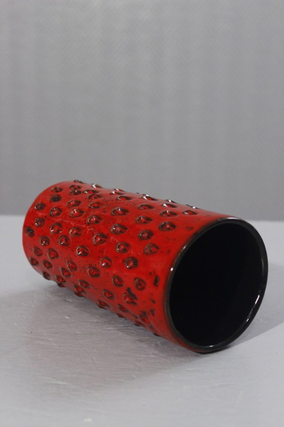 Image 1 of Vaso a cartiglio "Fragola" rosso e nero Fratelli Fanciullacci design Italia anni '50