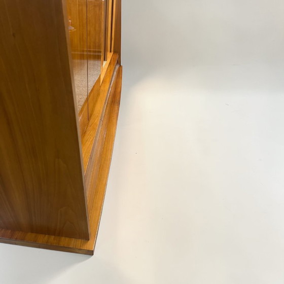 Image 1 of Exclusieve Duitse vintage barkast/woonkamerkast uit de jaren 50, hout in Riva-bootstijl.