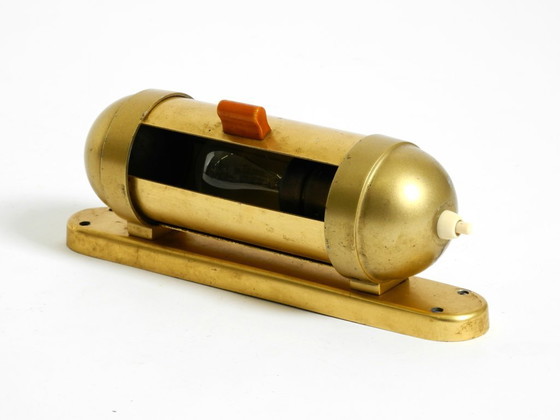 Image 1 of Applique murale originale de cabine de sous-marin des années 1930 au design épuré