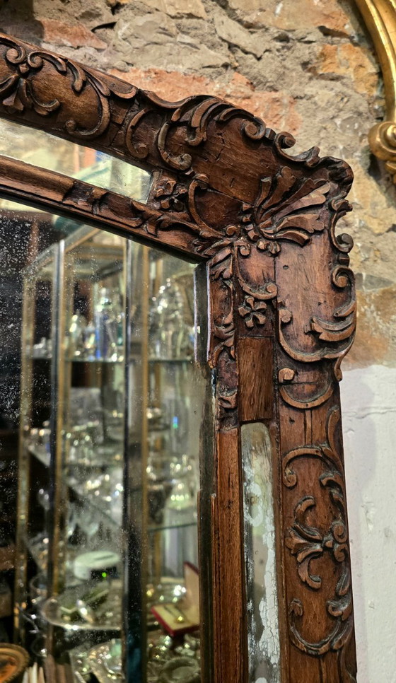 Image 1 of 18th-century period mirror in carved wood, Louis XV style