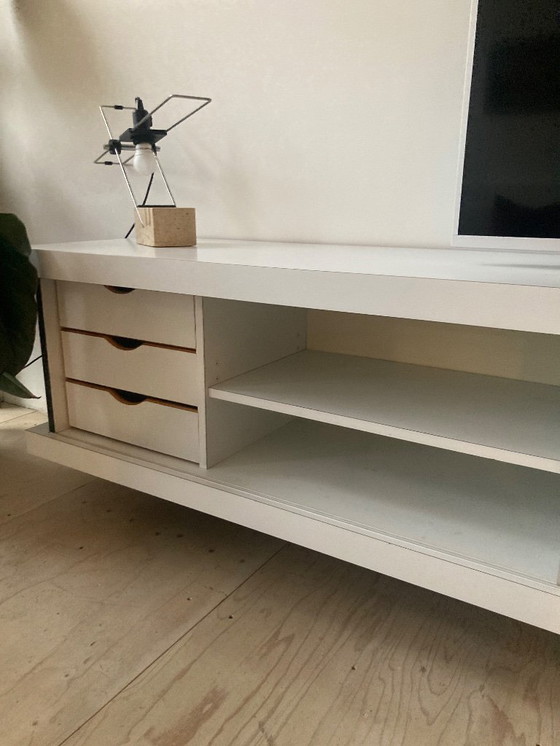 Image 1 of Castelijn wall unit hanging