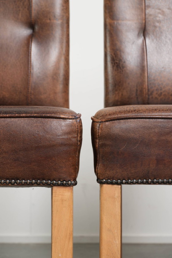 4x Beautiful large sheepskin dining chair in a dark cognac color with a lovely English look – Wood (photo 12 of 13)
