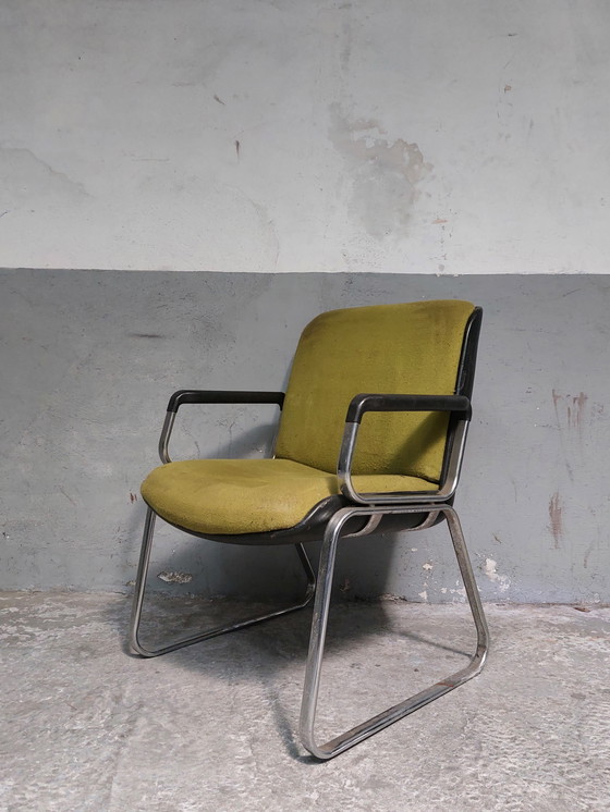 Image 1 of Vintage buisvormige chromen stoel met zwart leer