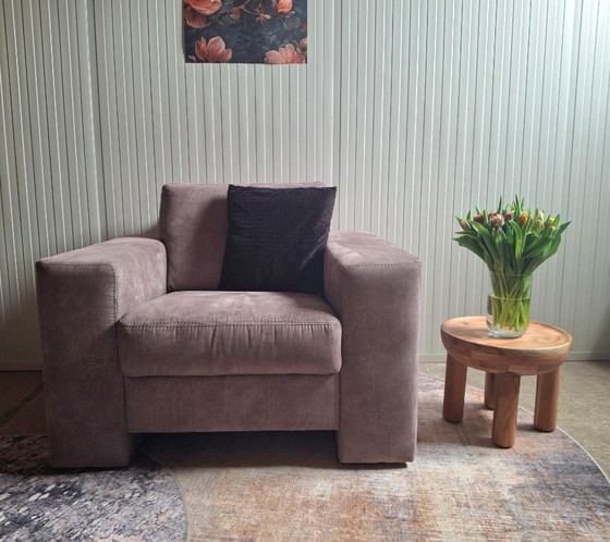 Image 1 of Luxurious armchair / 1-seater sofa in brushed leather, new