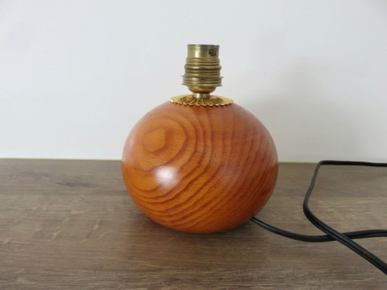 Lampada in legno chiaro e ottone, Francia, Metà del XX secolo, Lampade da tavolo, Marrone (foto 5 di 7)