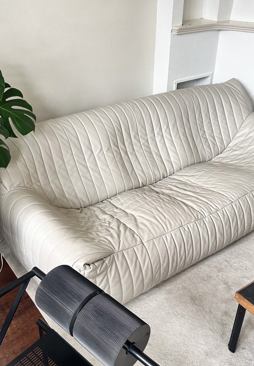 1x Sandra Sofa von Annie Hiéronimus - Ligne Roset / Cinna - 3-Sitzer (1970, Leder)