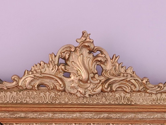 Image 1 of Specchio Napoleone III con ricca decorazione dorata