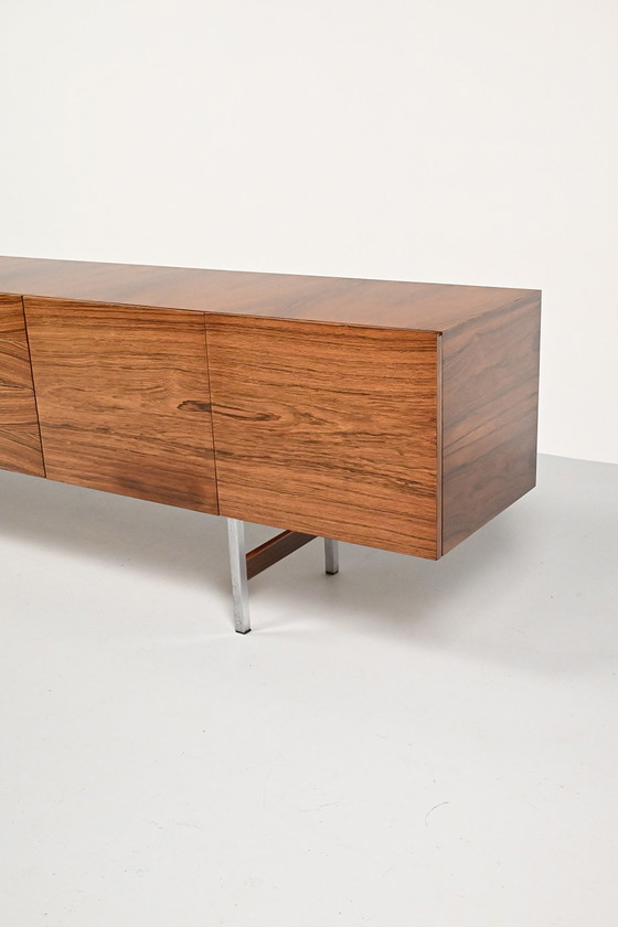 Image 1 of Zeer groot palissander dressoir