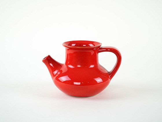 Image 1 of Jarra de cerámica roja, diseño danés, década de 1960, fabricada en Dinamarca.
