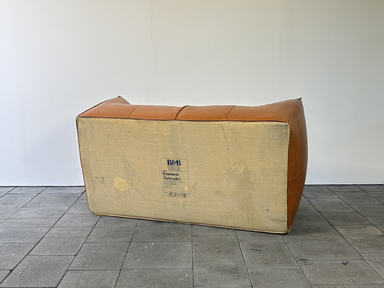 Sofá de cuero Le Bambole diseñado por Mario Bellini para B&B Italia – Sofás de 2 plazas, Leather, Plastic (photo 3 of 15)