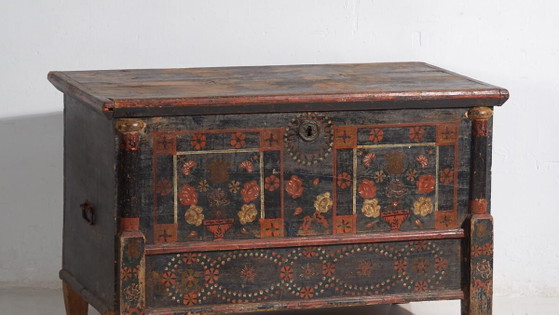 Antique painted chest (c.1870) #28 – Chest of drawers (photo 3 of 40)