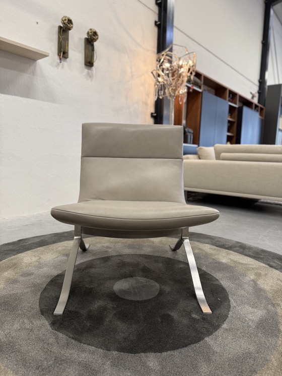 Image 1 of Eyye Juno Sillón Loxton Piel Glaciar