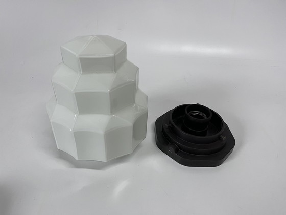 Image 1 of Lampada da soffitto vintage Skyscraper in vetro opalino bianco con attacco in bachelite