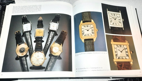 Image 1 of (W033) Armbanduhren Callwey: 100 Jahre Uhrenentwicklung | Ein Muss für Sammler und Liebhaber