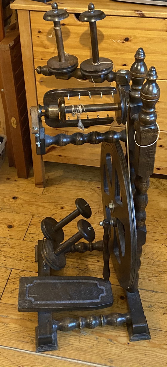 Image 1 of Spinnewiel