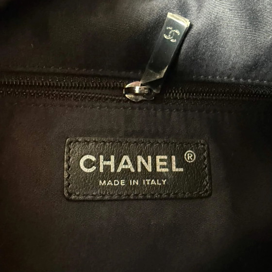 Chanel mini Mochila plateada metálica – Cristal, Modern (photo 12 of 15)