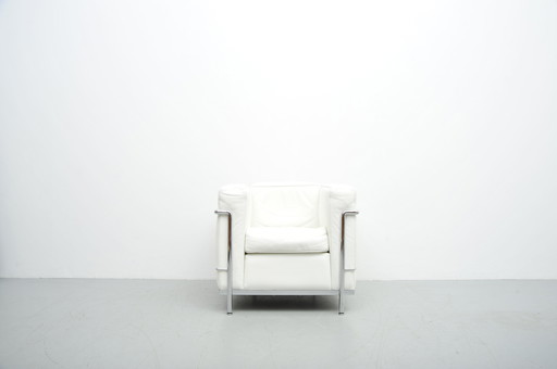 Cassina Le Corbusier LC2 armchair in white leather