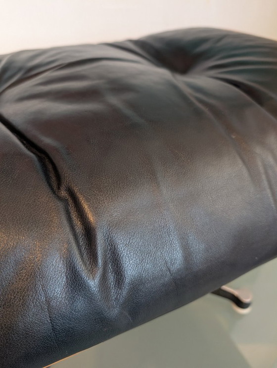 Image 1 of Charles & Ray Eames Lounge Chair Ottoman 671