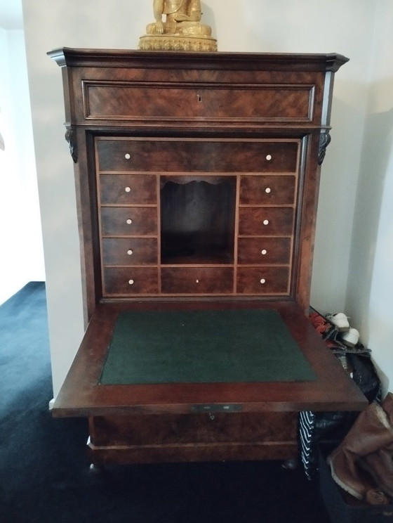 Image 1 of Cómoda antigua con escritorio