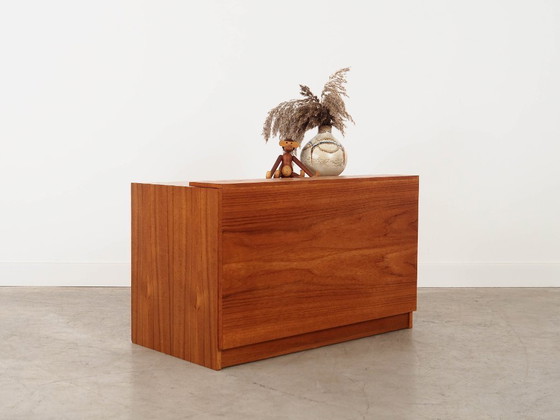 Image 1 of Mueble para tocadiscos, diseño danés, década de 1970, fabricado en Dinamarca.