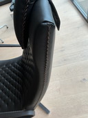 De Sede. Fauteuil pivotant Relax DS 51 et repose-pieds. Avec appui-tête et accoudoirs.