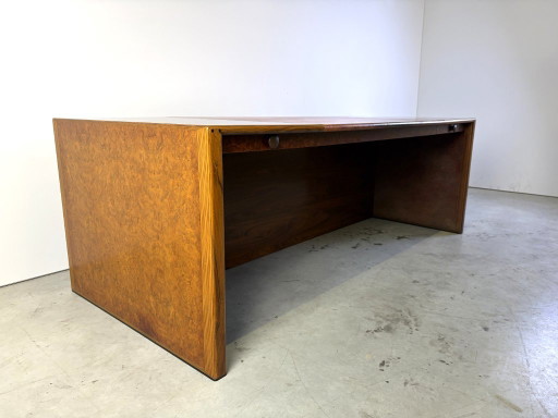 Tobia & Afra Scarpa for Maxalto, 'Artona' desk, burl, walnut, cognac leather, 1979