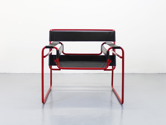 Image 1 of Set of 2 Wassily Chairs Black Leather Marcel Breuer Knoll Seats