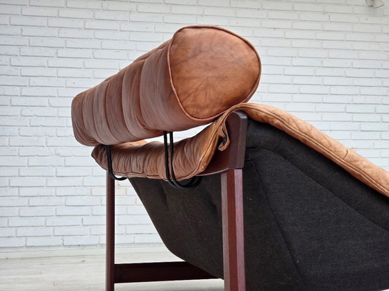 Image 1 of Anni '70, design norvegese di Jan Erik Lindgren, divano a due posti modello "Amazon".