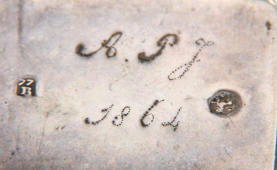 Image 1 of Bellissima scatola in miniatura in argento sterling con coperchio, datata 1864, monogrammata