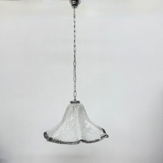 Image 1 of Suspension en verre de Murano du milieu du siècle par mazzega , 1970