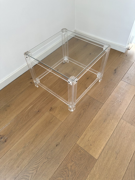 Table d'appoint vintage espagnole en plexiglas – Tables d'appoint (photo 5 of 5)