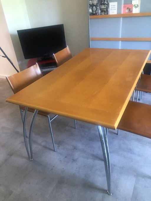 4 Martin Visser chairs with saddle leather and matching table