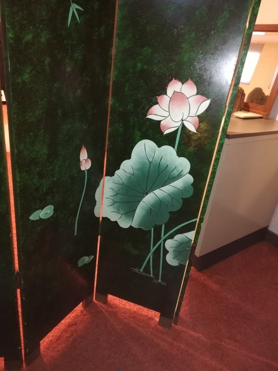 Image 1 of Paravent oriental représentant une femme en fleur de lotus